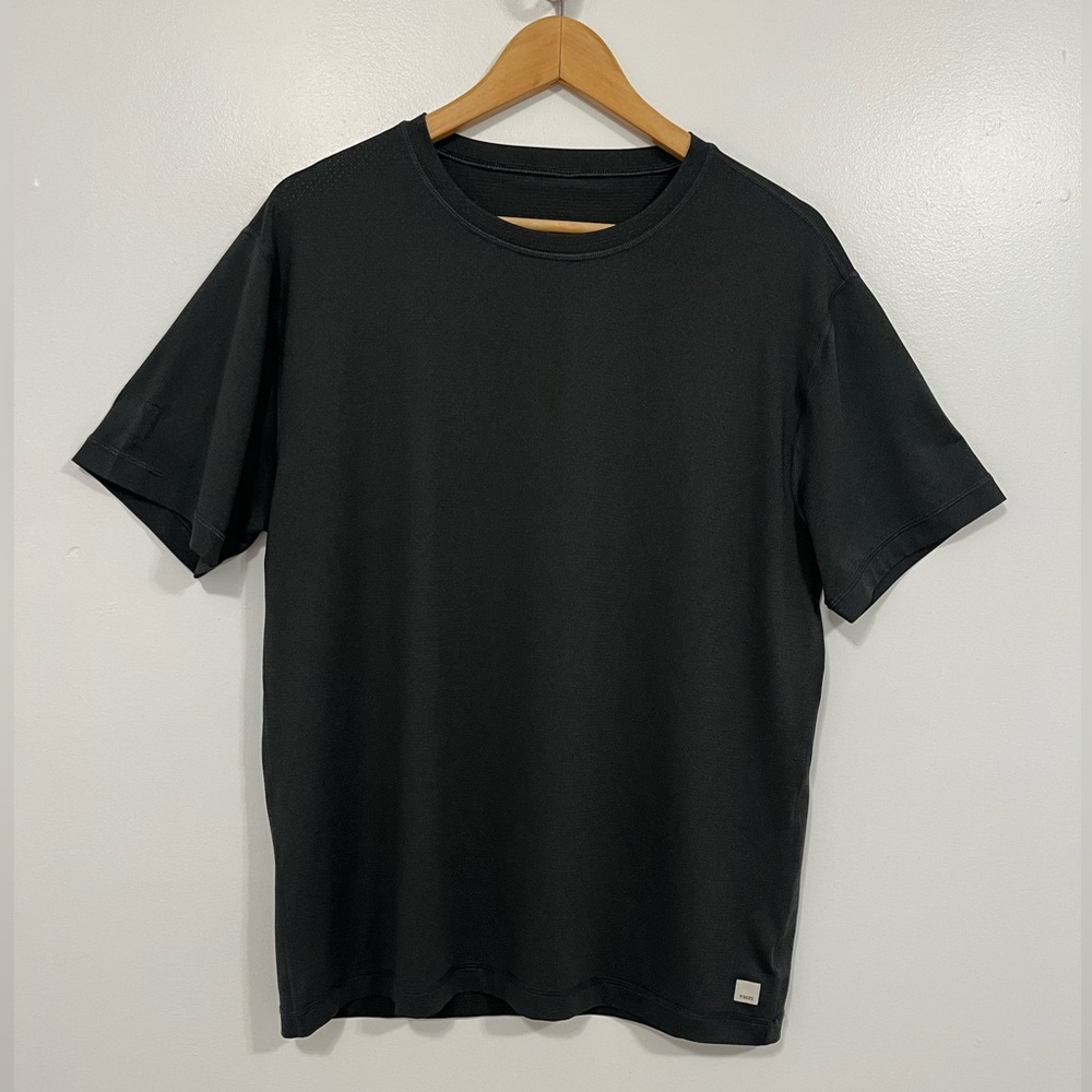 Vuori Mens Tradewind Performance Short Sleeve Tee Shirt 2.0 Black Heather L - Picture 4 of 11